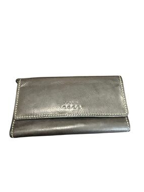 Fossil Gray Leather Trifold Wallet with Contrast Stitching